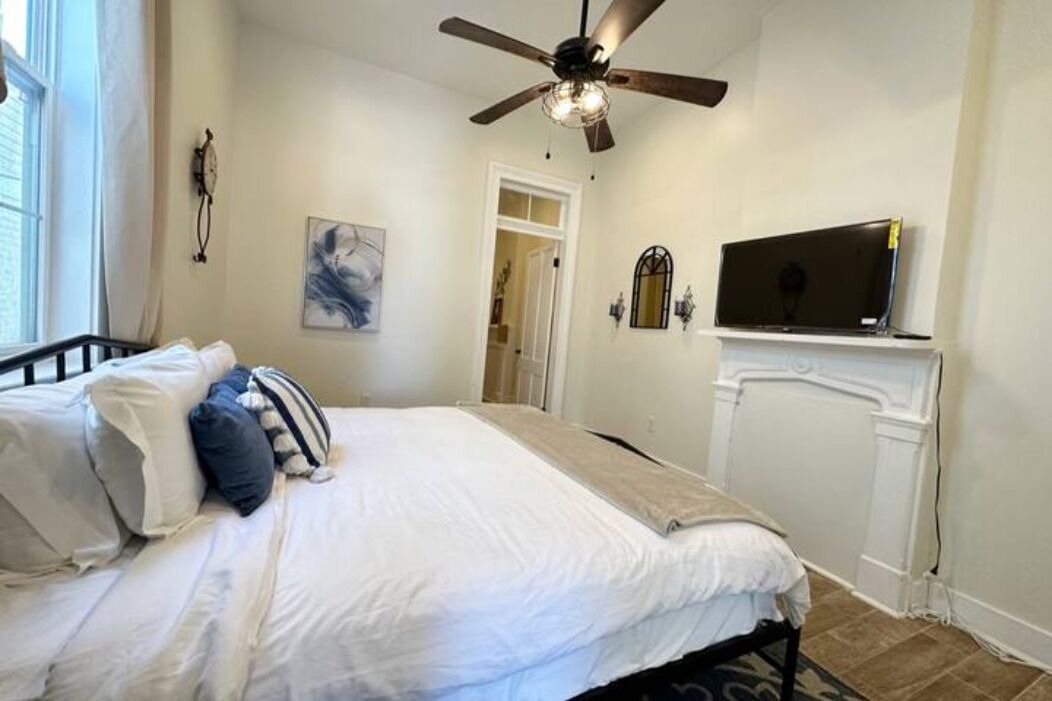 Photo of Bedroom in Mid-City