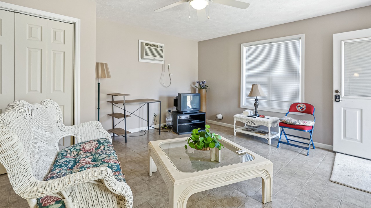 Photo of Livingroom in Starkville