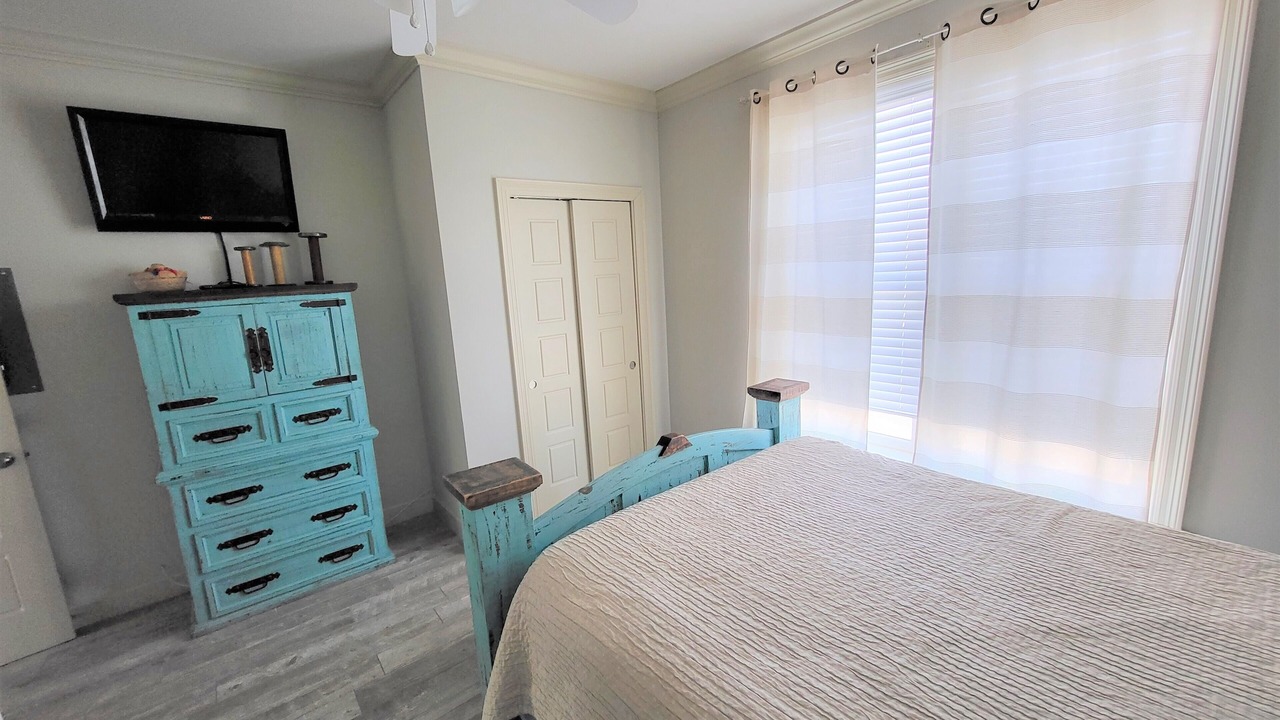 Photo of Bedroom in Dauphin Island