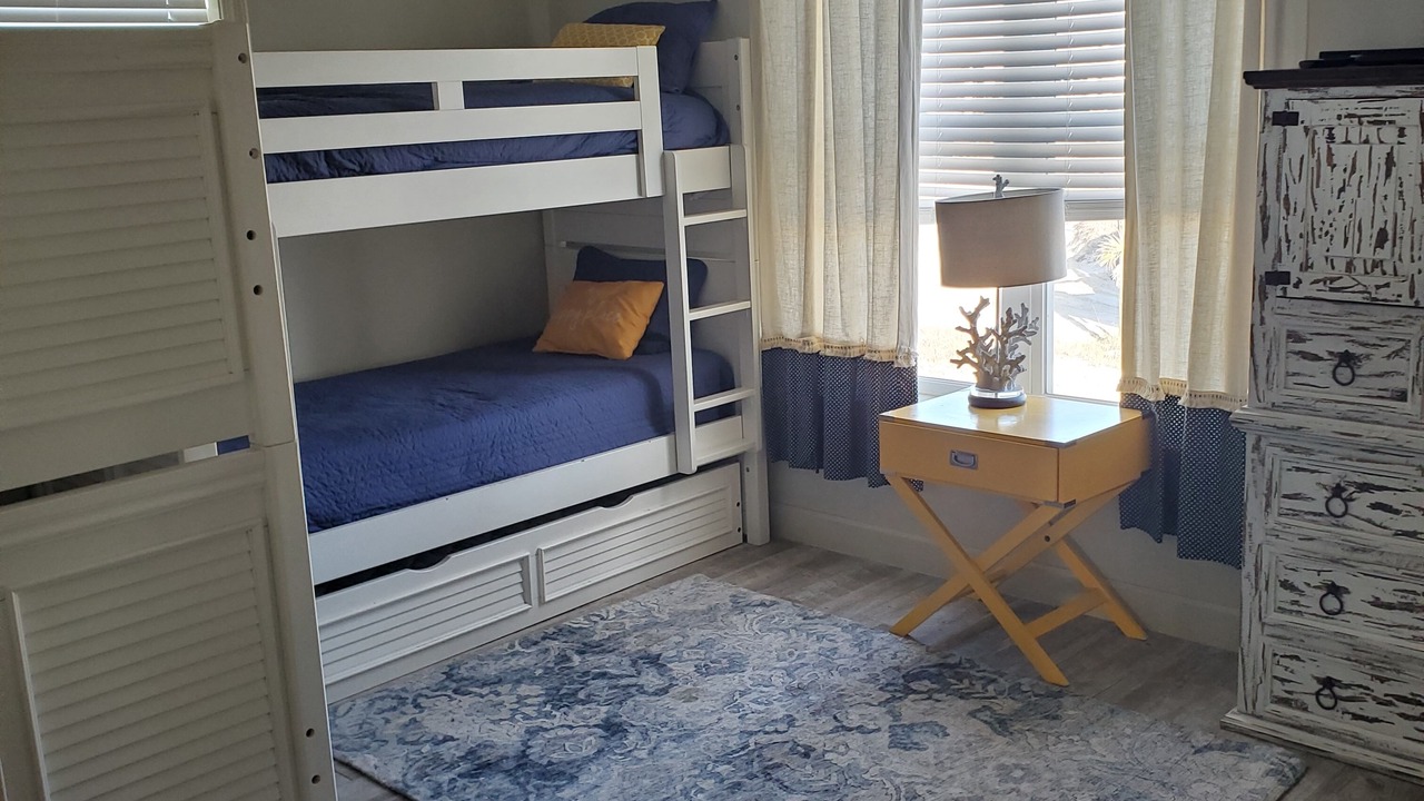 Photo of Bedroom in Dauphin Island