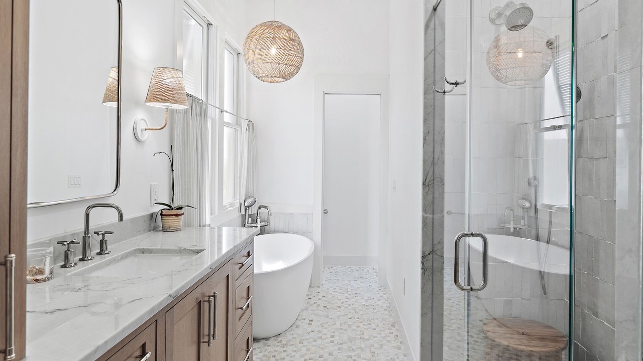 Photo of Bathroom in Sunnyside