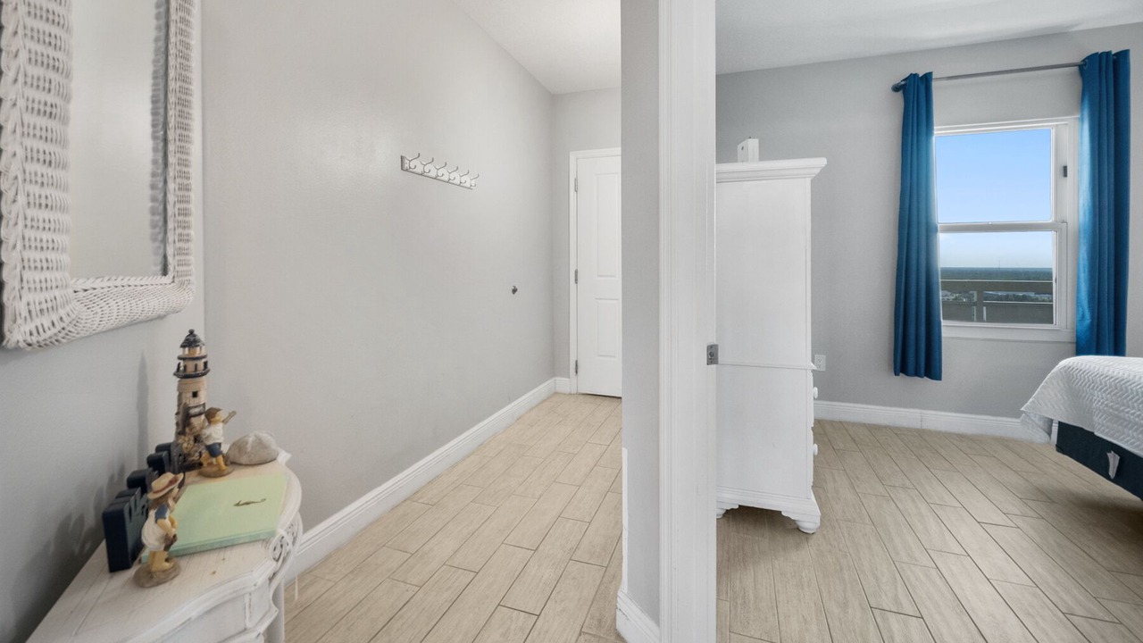 Photo of Bedroom in Miramar Beach