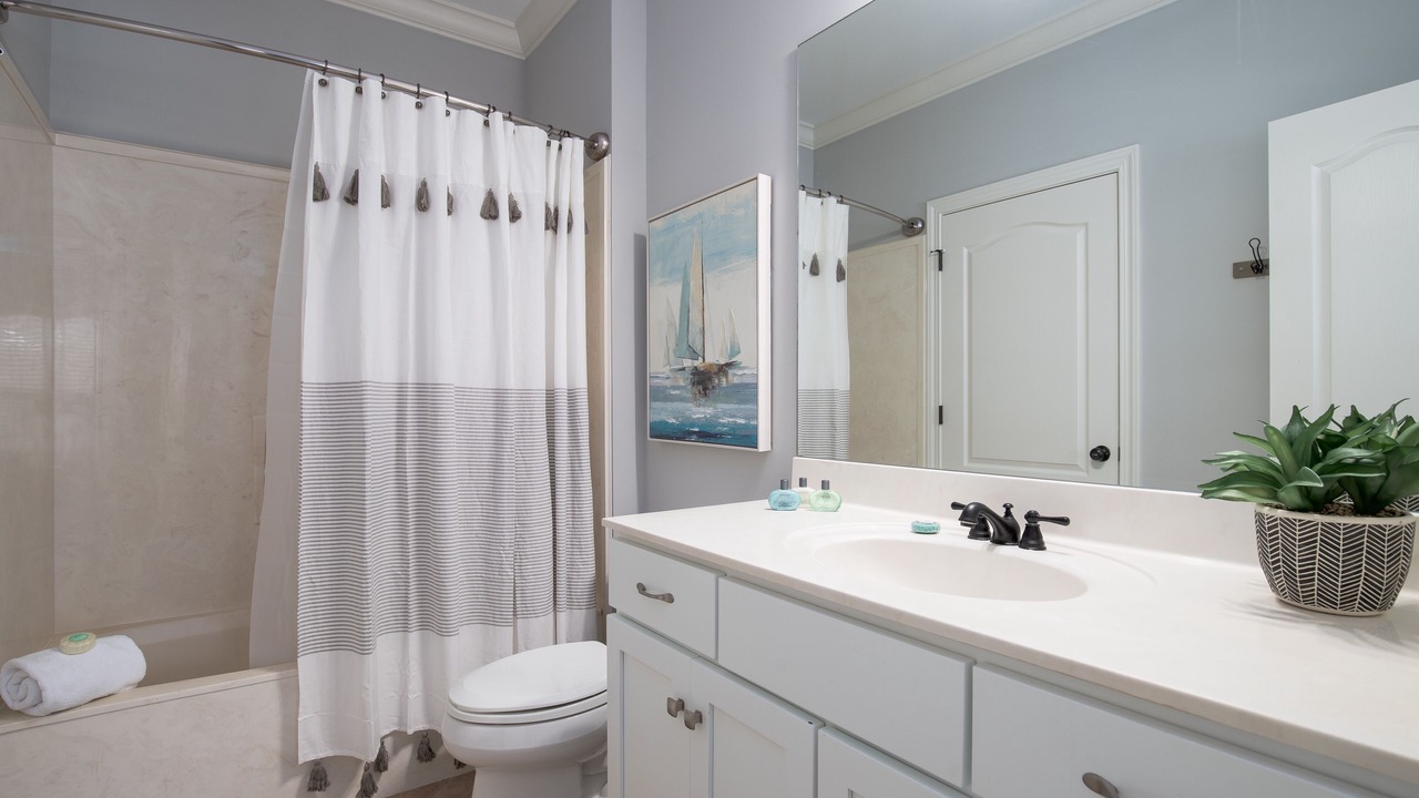 Photo of Bathroom in Emerald Waters Village