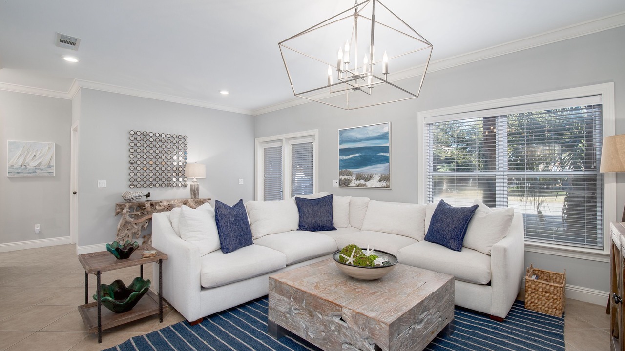 Photo of Livingroom in Emerald Waters Village