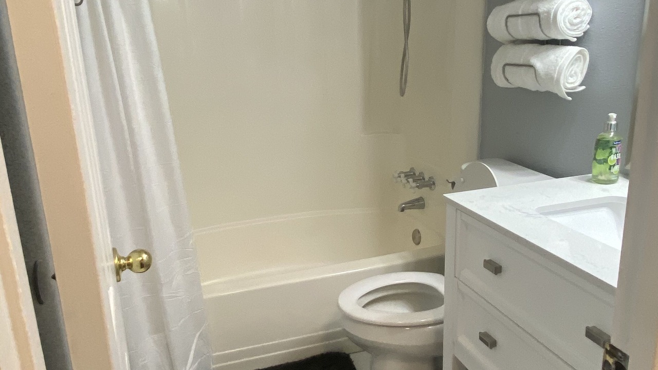 Photo of Bathroom in Mary Esther
