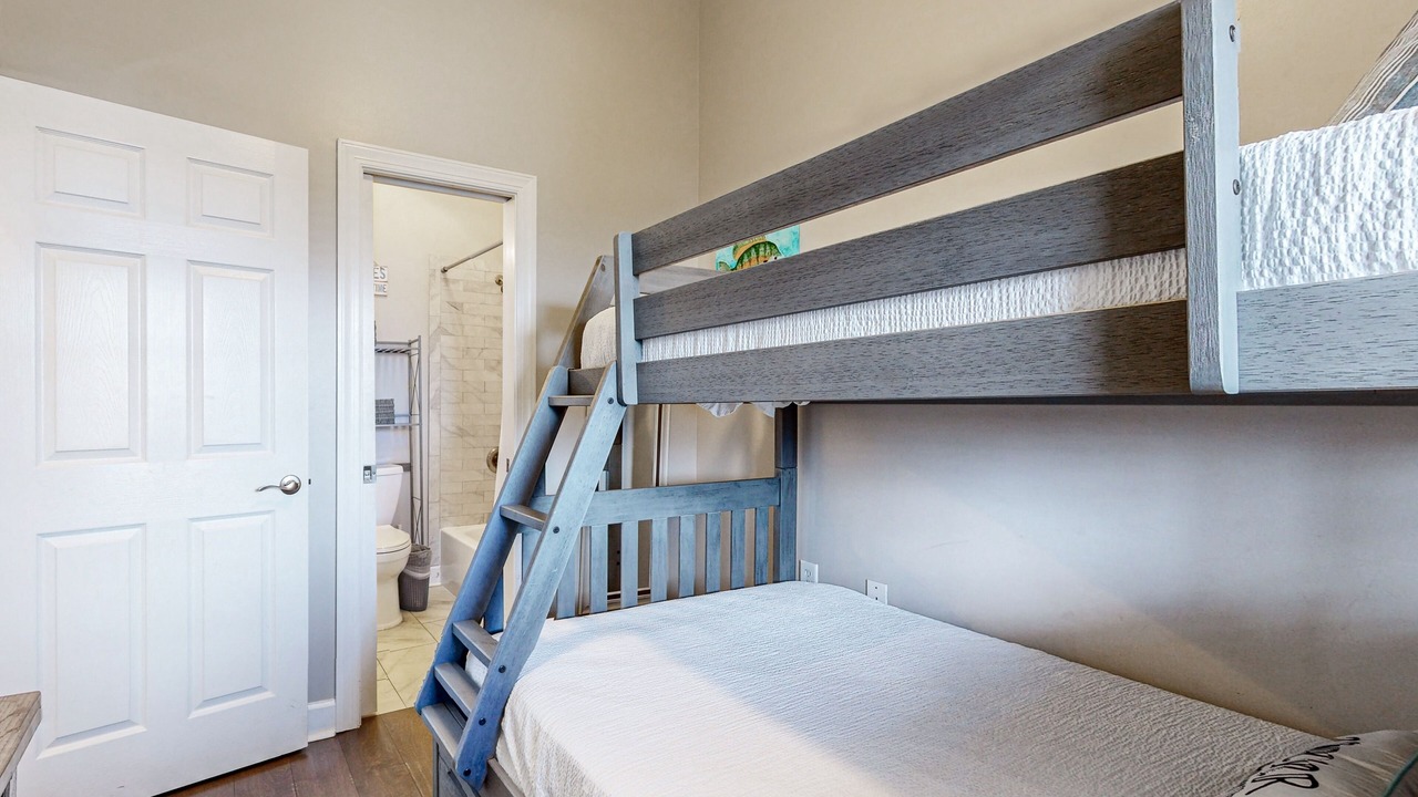 Photo of Bedroom in Seacrest Beach