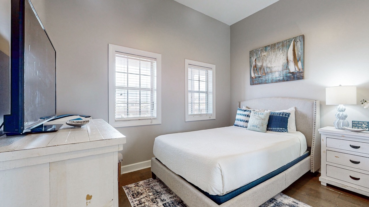 Photo of Bedroom in Seacrest Beach