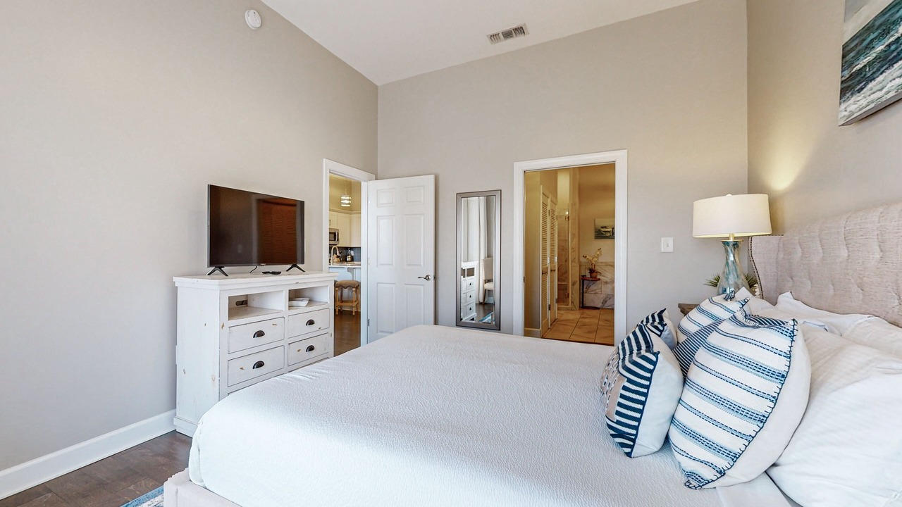Photo of Bedroom in Seacrest Beach