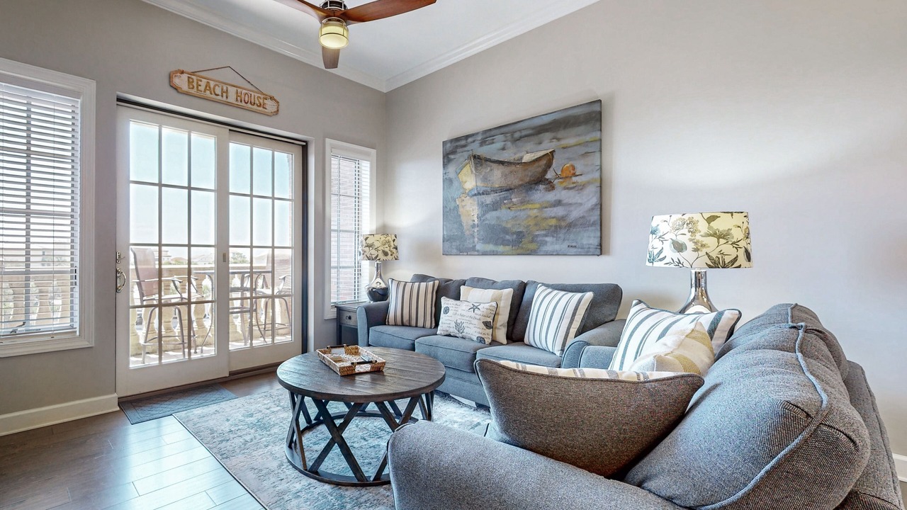 Photo of Livingroom in Seacrest Beach