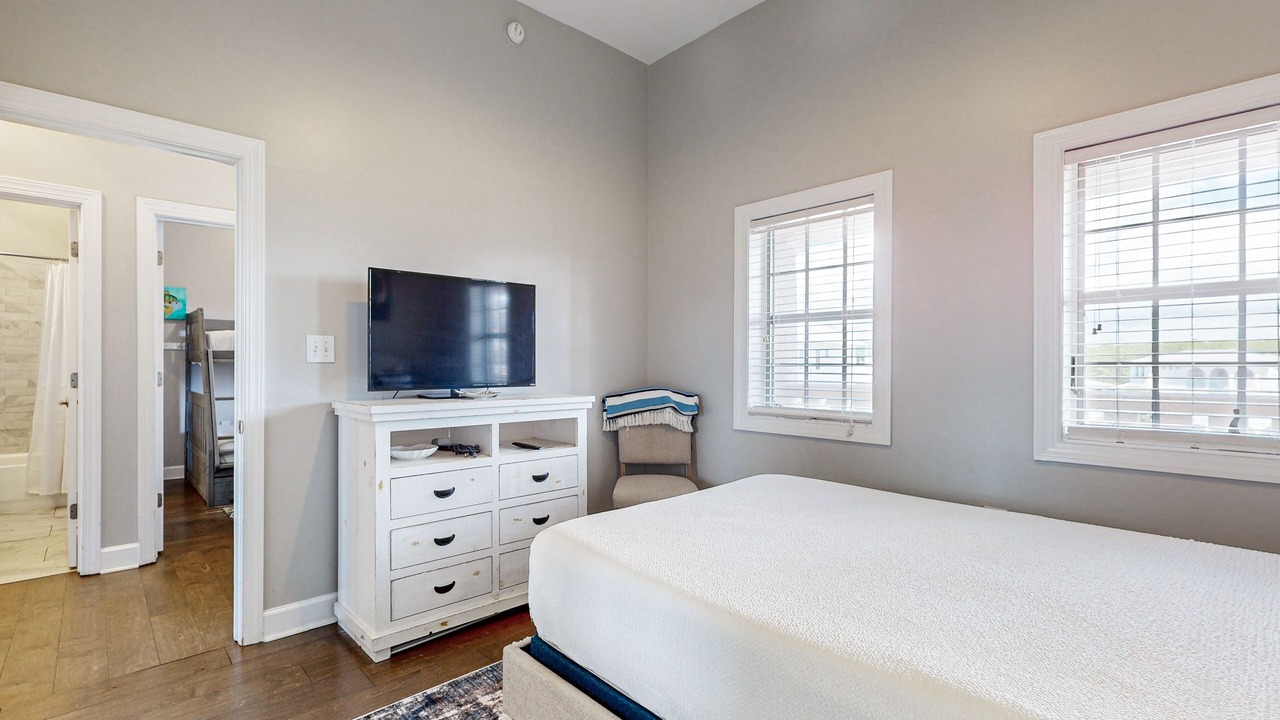 Photo of Bedroom in Seacrest Beach
