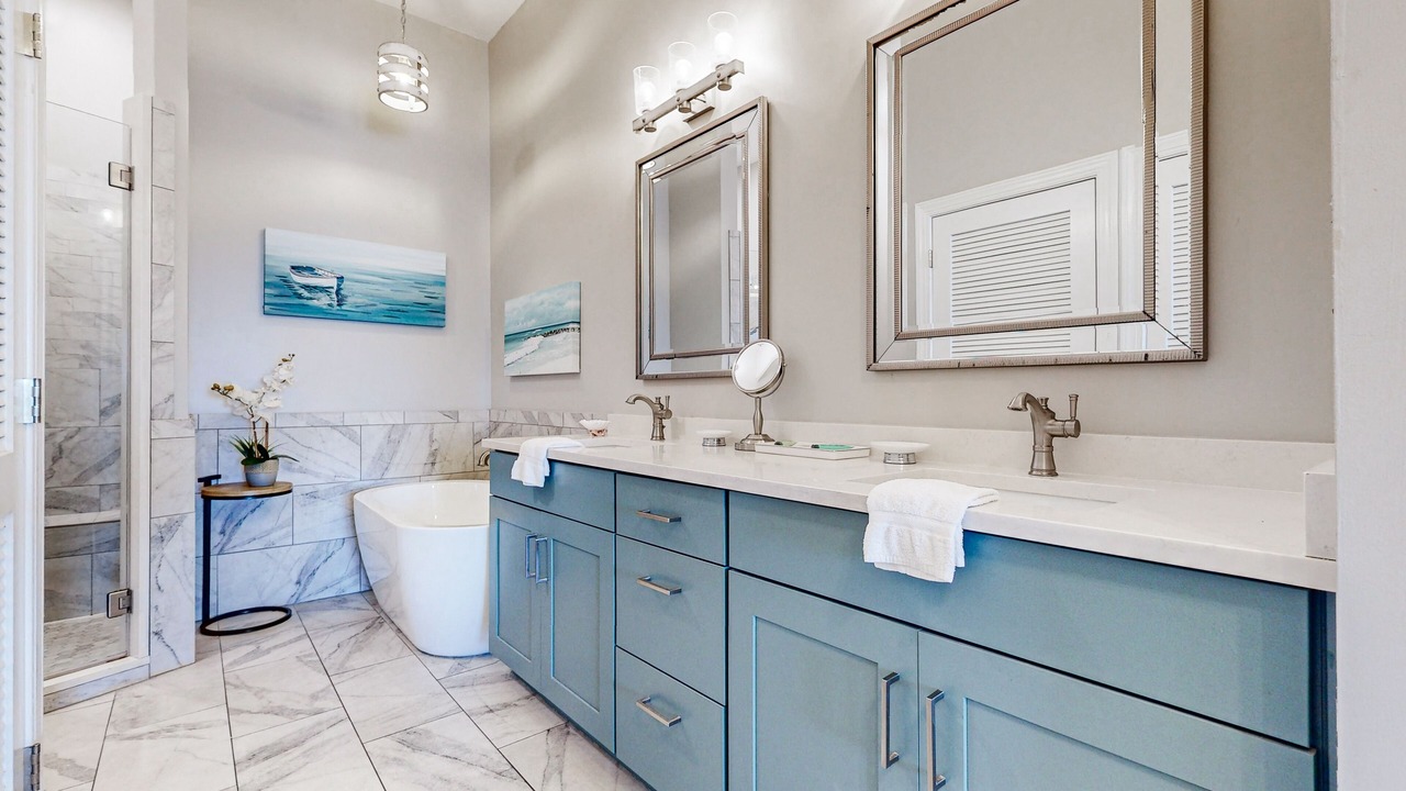 Photo of Bathroom in Seacrest Beach