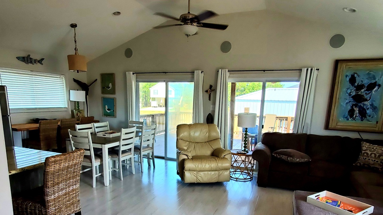 Photo of Livingroom in Shoreline Park
