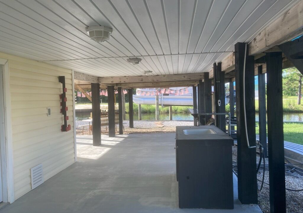 Photo of Patio Balcony in Shoreline Park