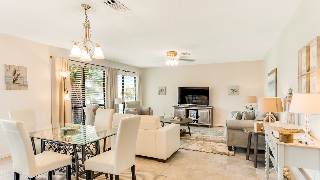 Photo of Livingroom in Navarre Beach