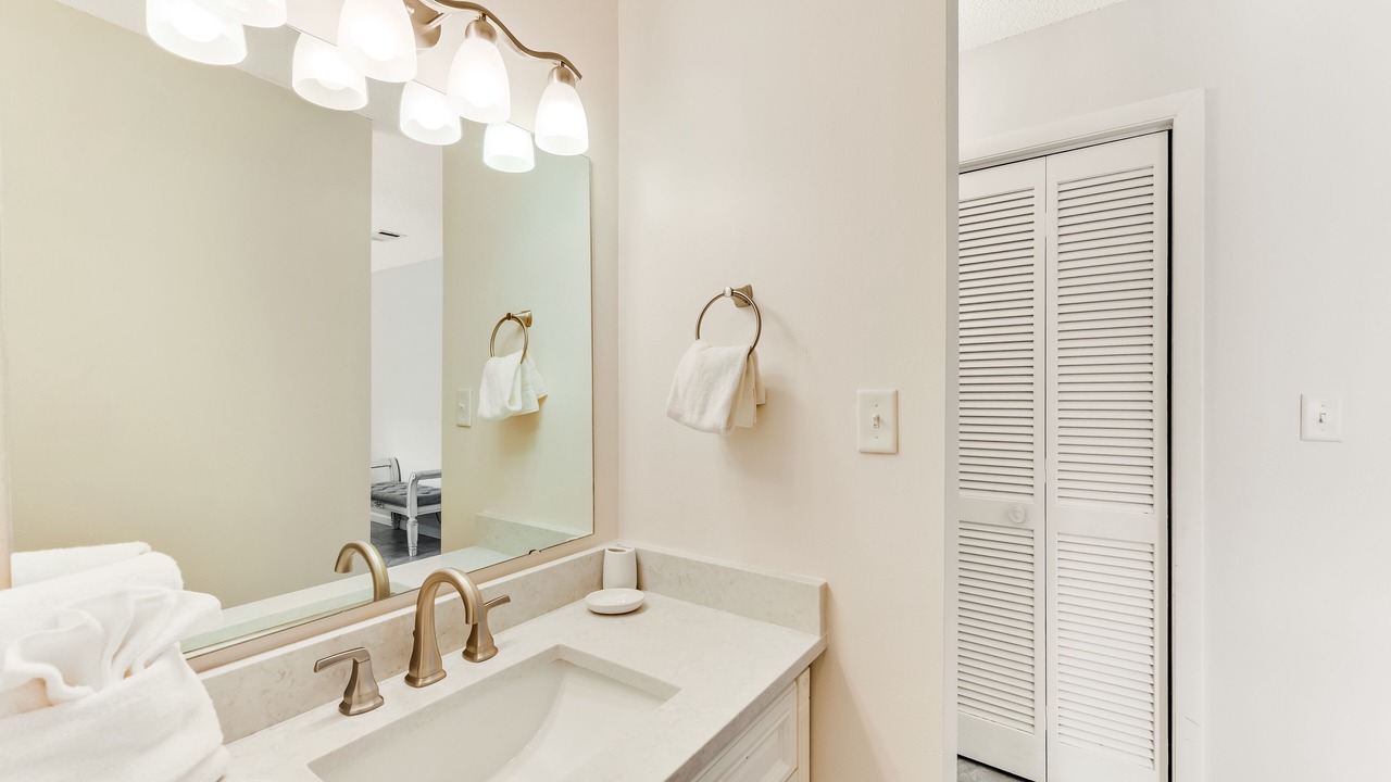 Photo of Bathroom in Navarre Beach