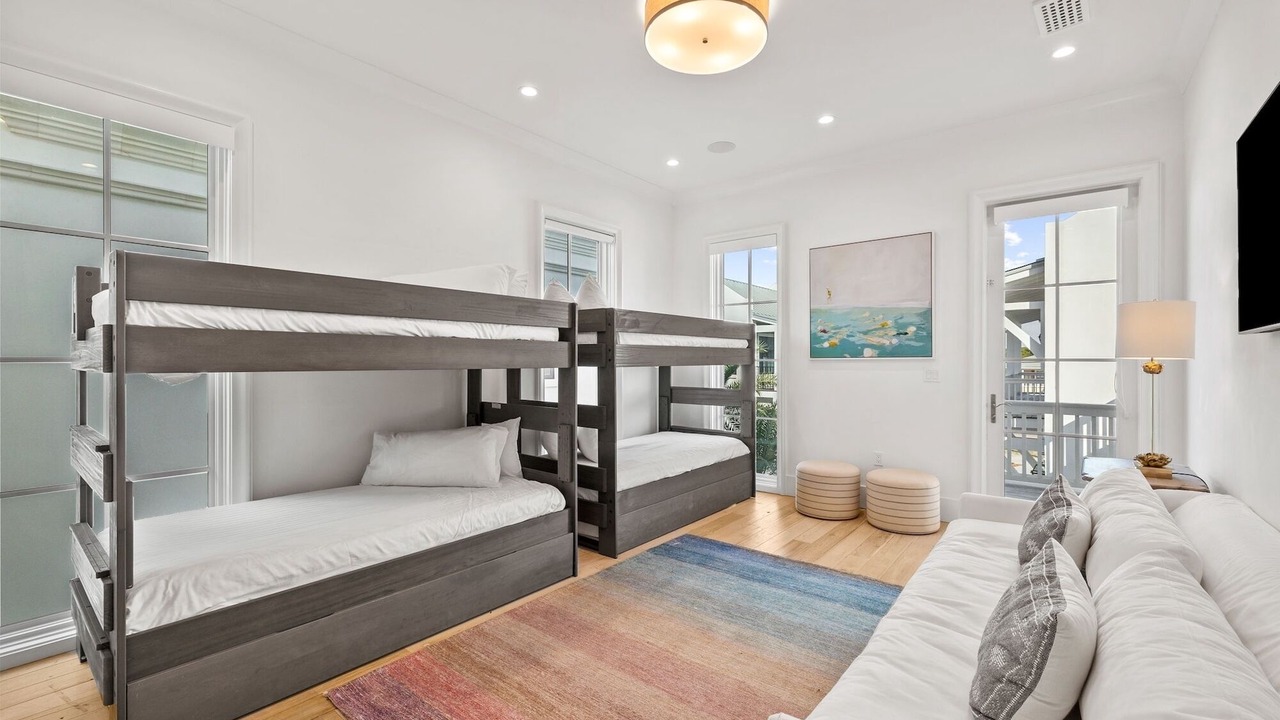 Photo of Bedroom in Seacrest