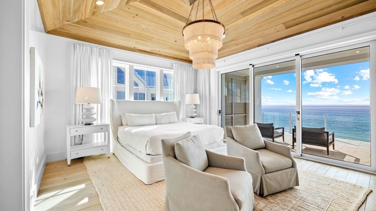 Photo of Bedroom in Seacrest
