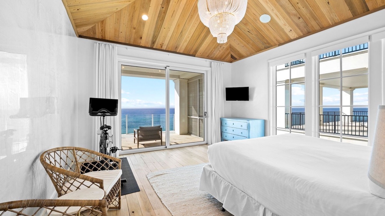 Photo of Bedroom in Seacrest