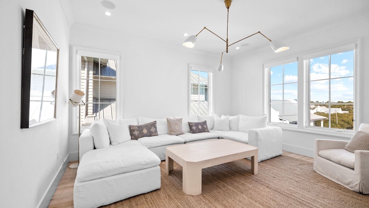 Photo of Livingroom in Seacrest