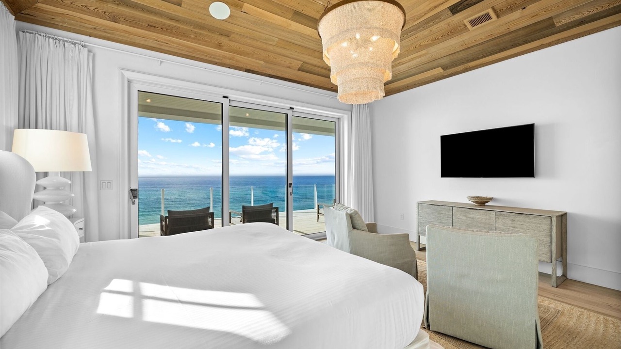 Photo of Bedroom in Seacrest