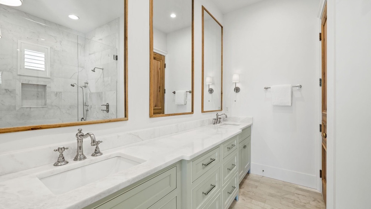 Photo of Bathroom in Seacrest