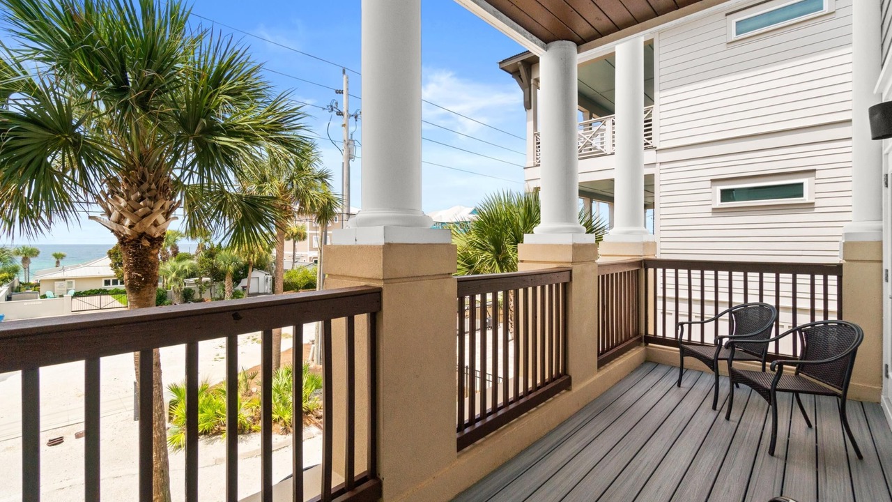 Photo of Patio Balcony in Kiska Beach