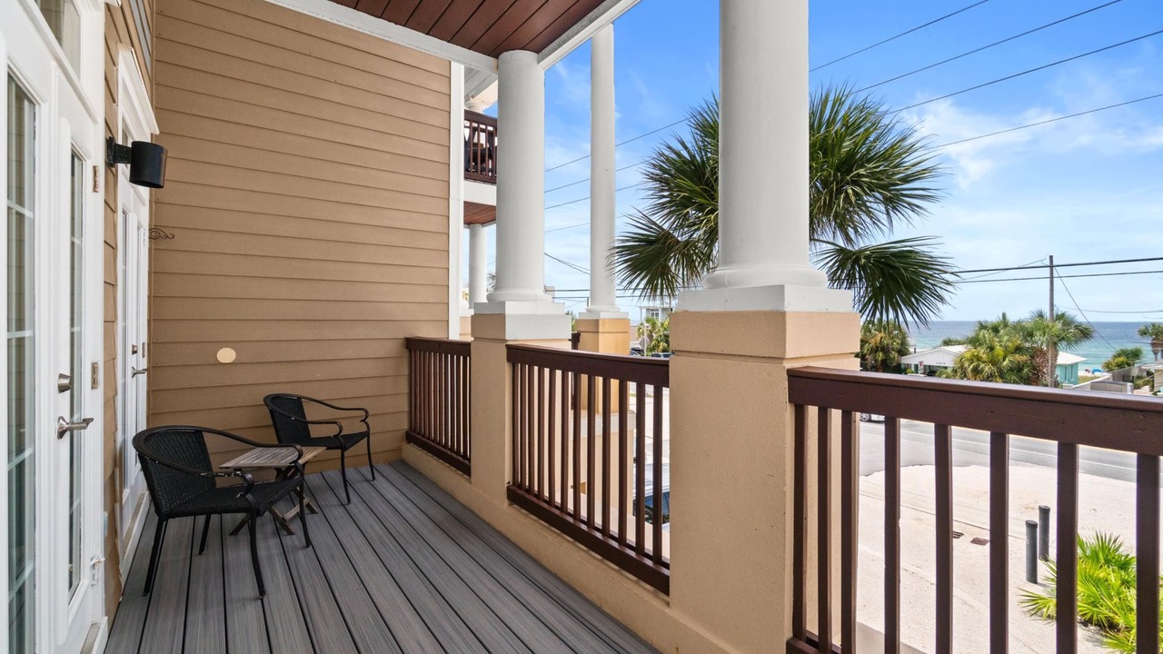Photo of Patio Balcony in Kiska Beach