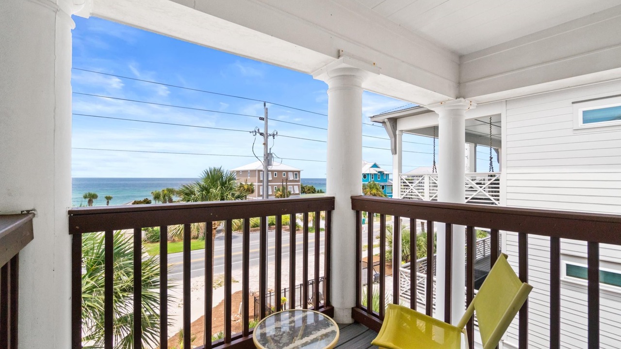 Photo of Patio Balcony in Kiska Beach