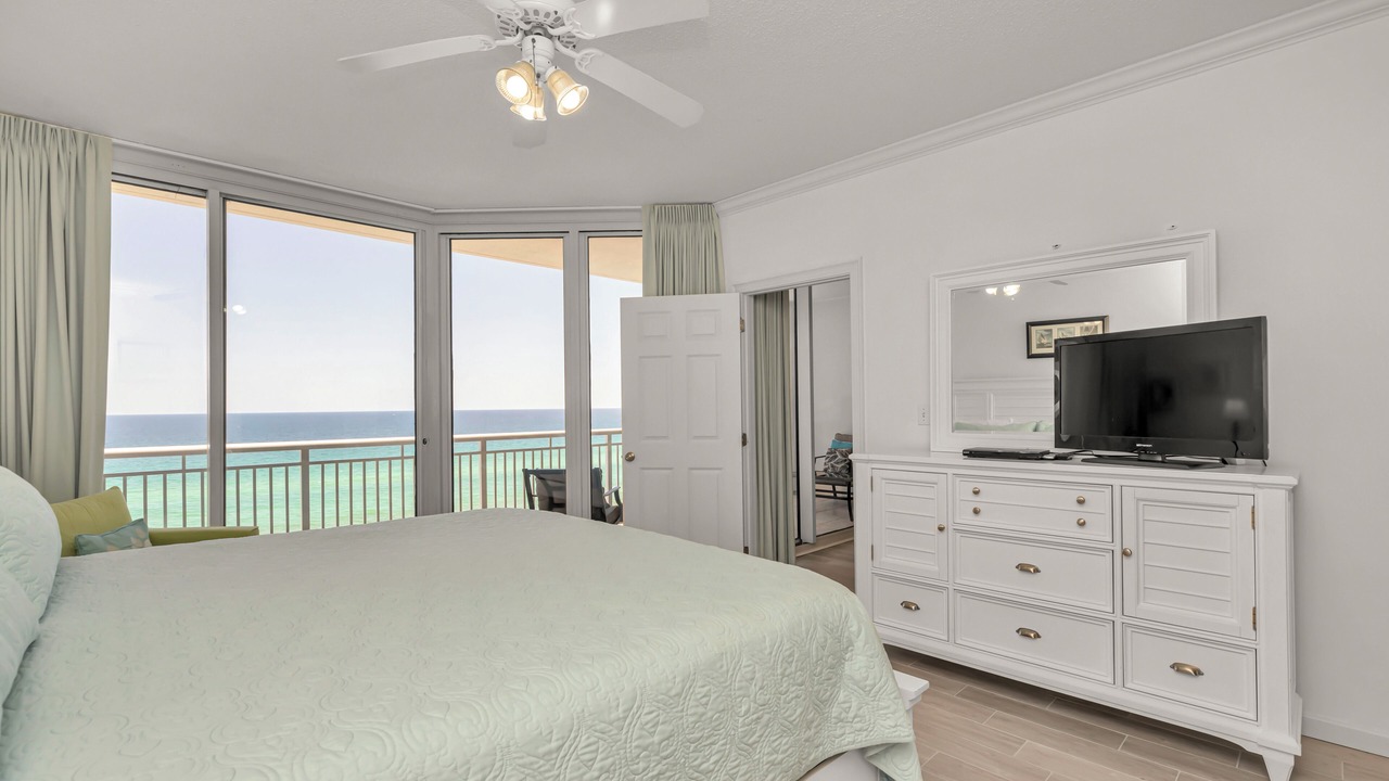 Photo of Bedroom in Navarre Beach