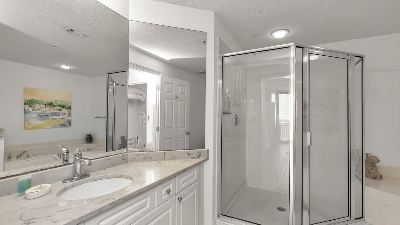 Photo of Bathroom in Navarre Beach