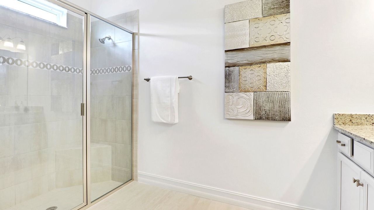 Photo of Bathroom in Naples