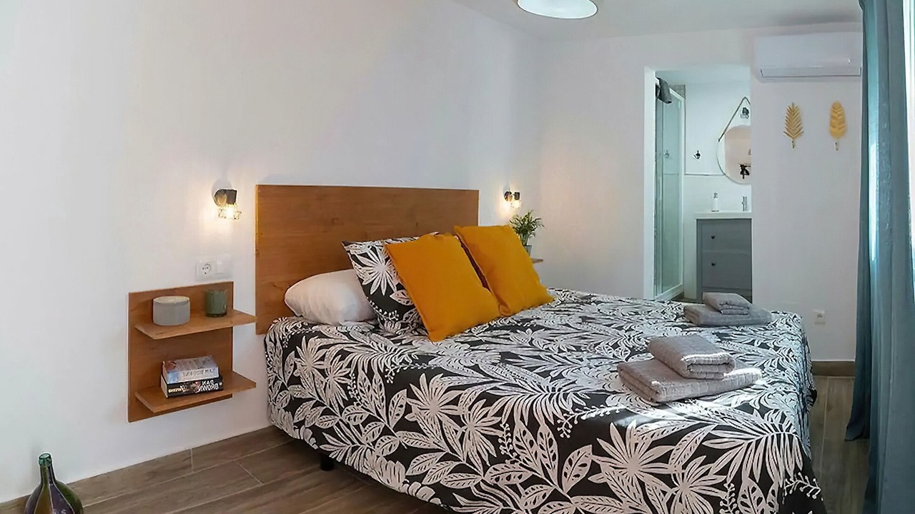 Photo of Bedroom in Milton