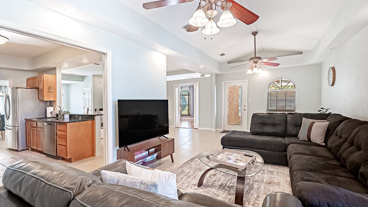 Photo of Livingroom in Northeast Pensacola