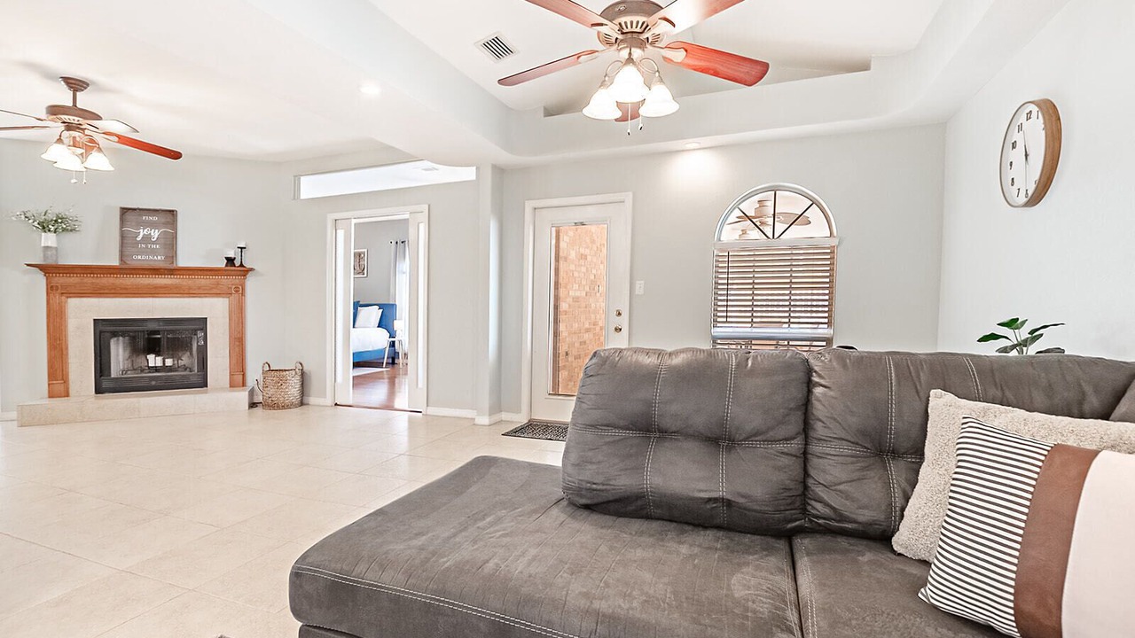 Photo of Livingroom in Northeast Pensacola