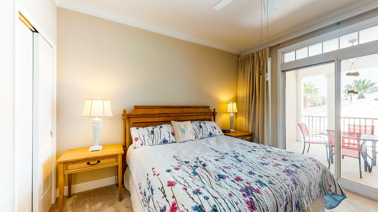 Photo of Bedroom in Upper Grand Lagoon