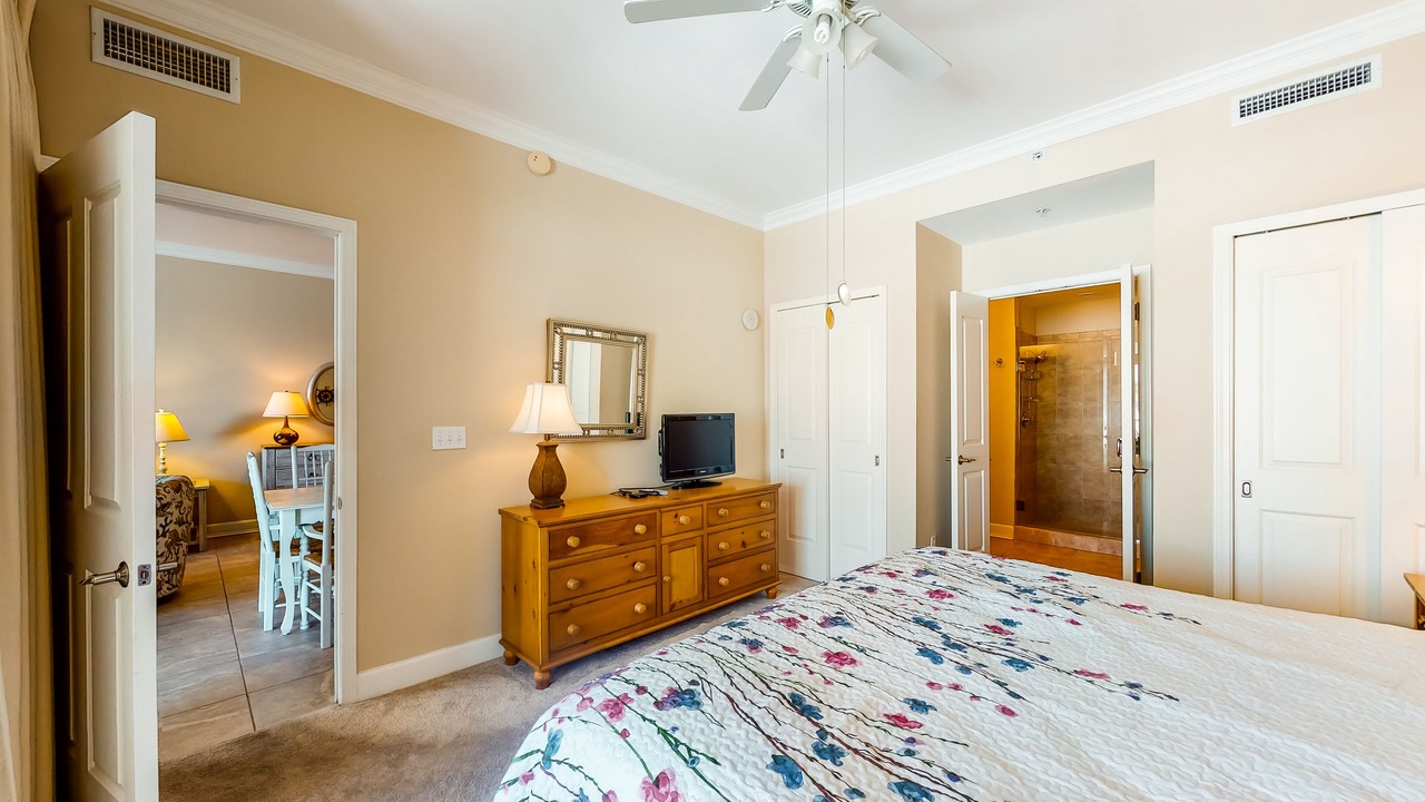 Photo of Bedroom in Upper Grand Lagoon