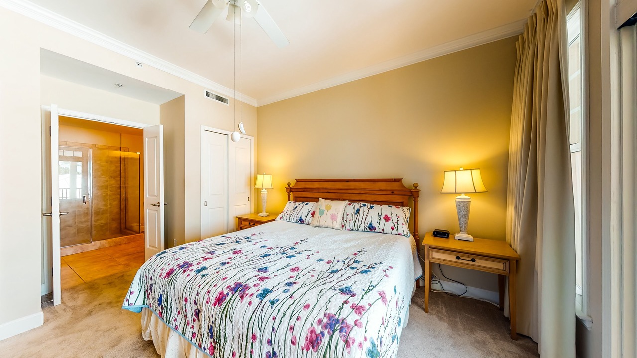 Photo of Bedroom in Upper Grand Lagoon