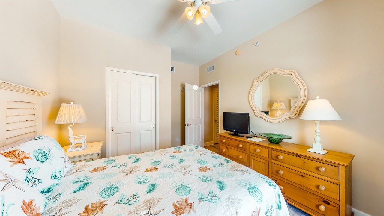Photo of Bedroom in Upper Grand Lagoon