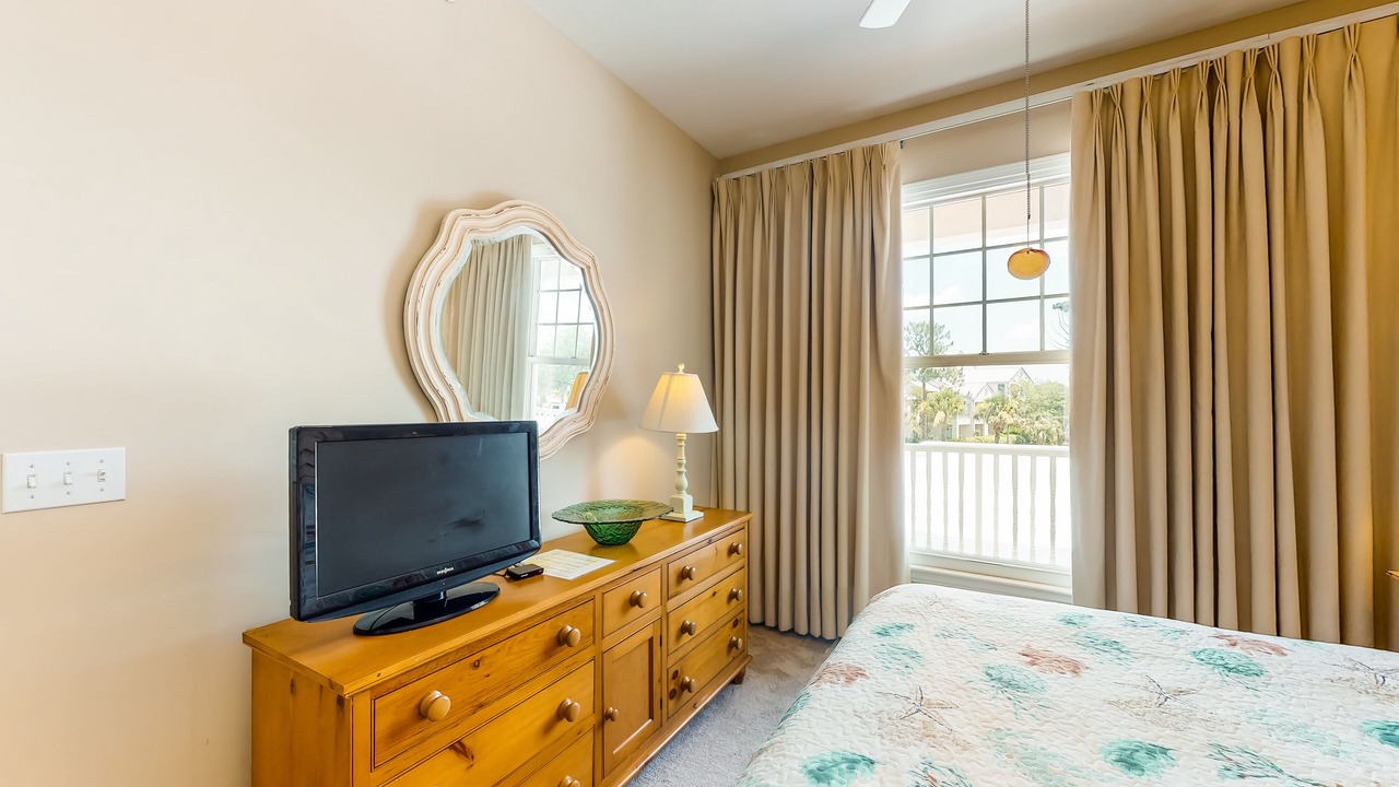 Photo of Bedroom in Upper Grand Lagoon