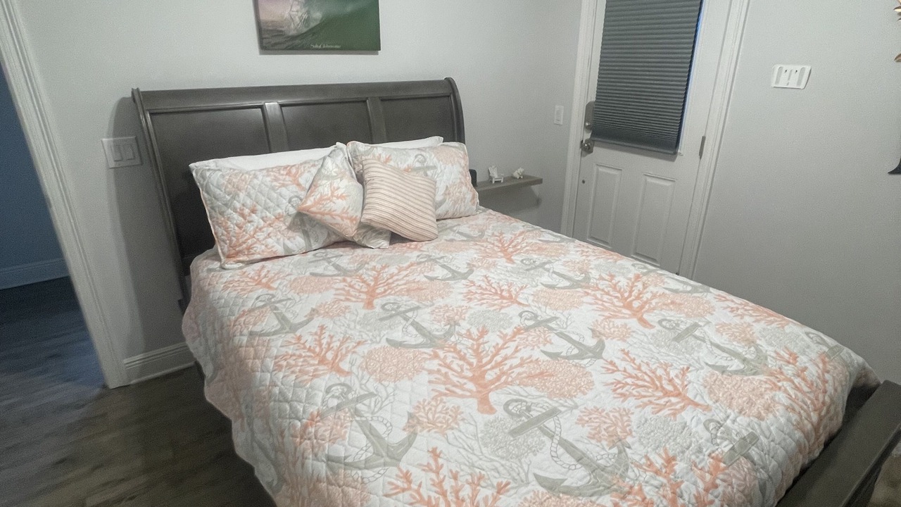 Photo of Bedroom in Downtown