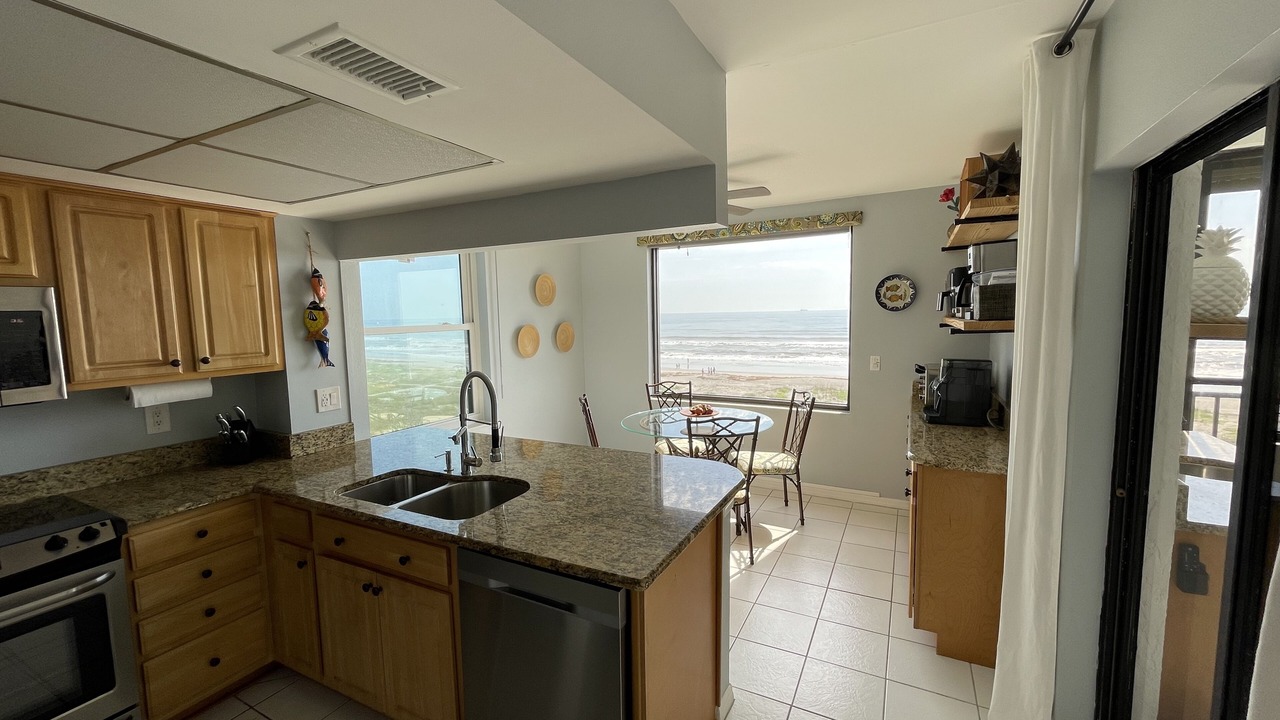 Photo of Kitchen in Cocoa Beach