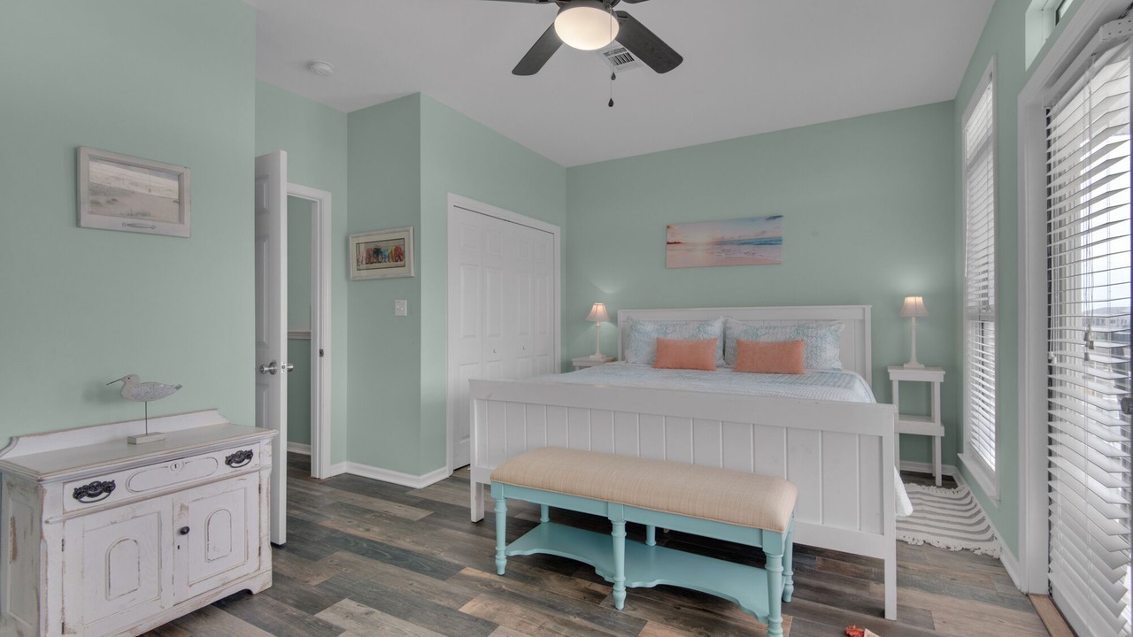 Photo of Bedroom in Dune Allen Beach