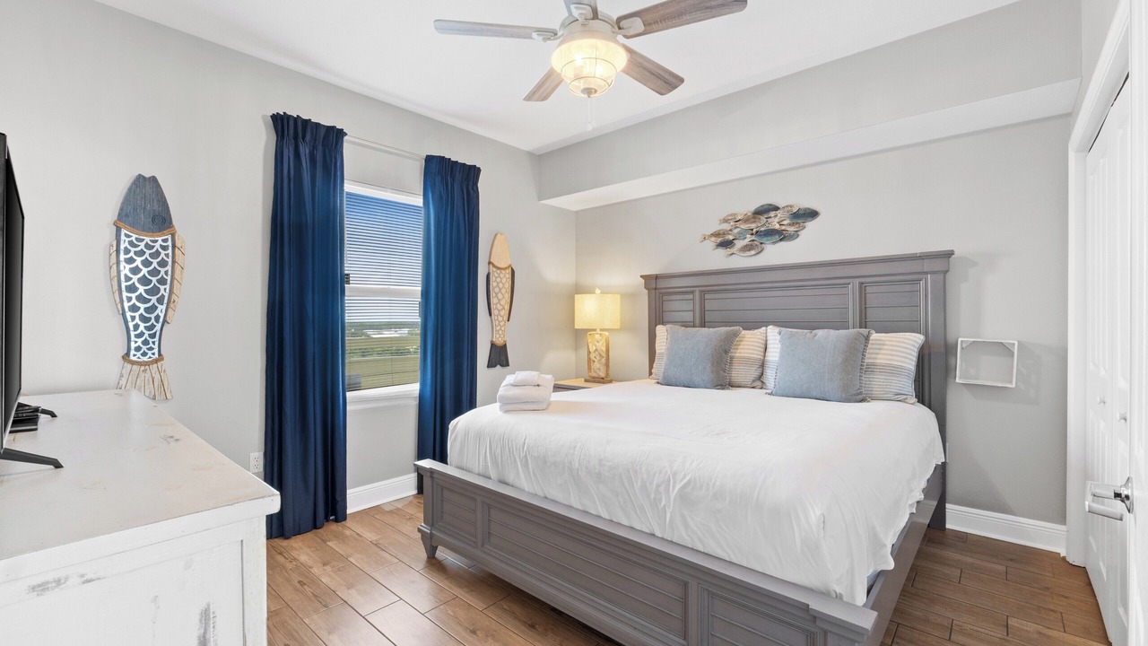 Photo of Bedroom in Miramar Beach