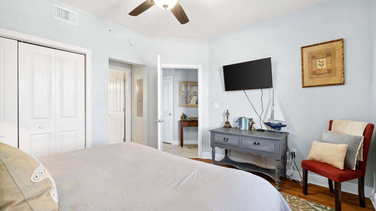 Photo of Bedroom in Miramar Beach