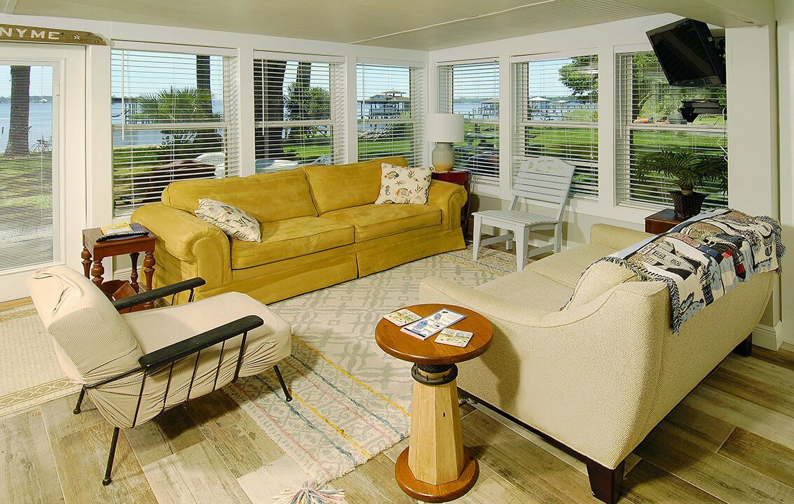 Photo of Livingroom in Lillian