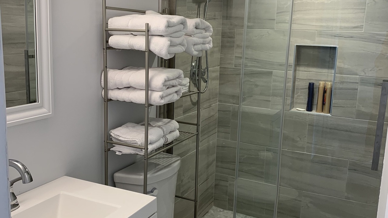 Photo of Bathroom in Sunnyside