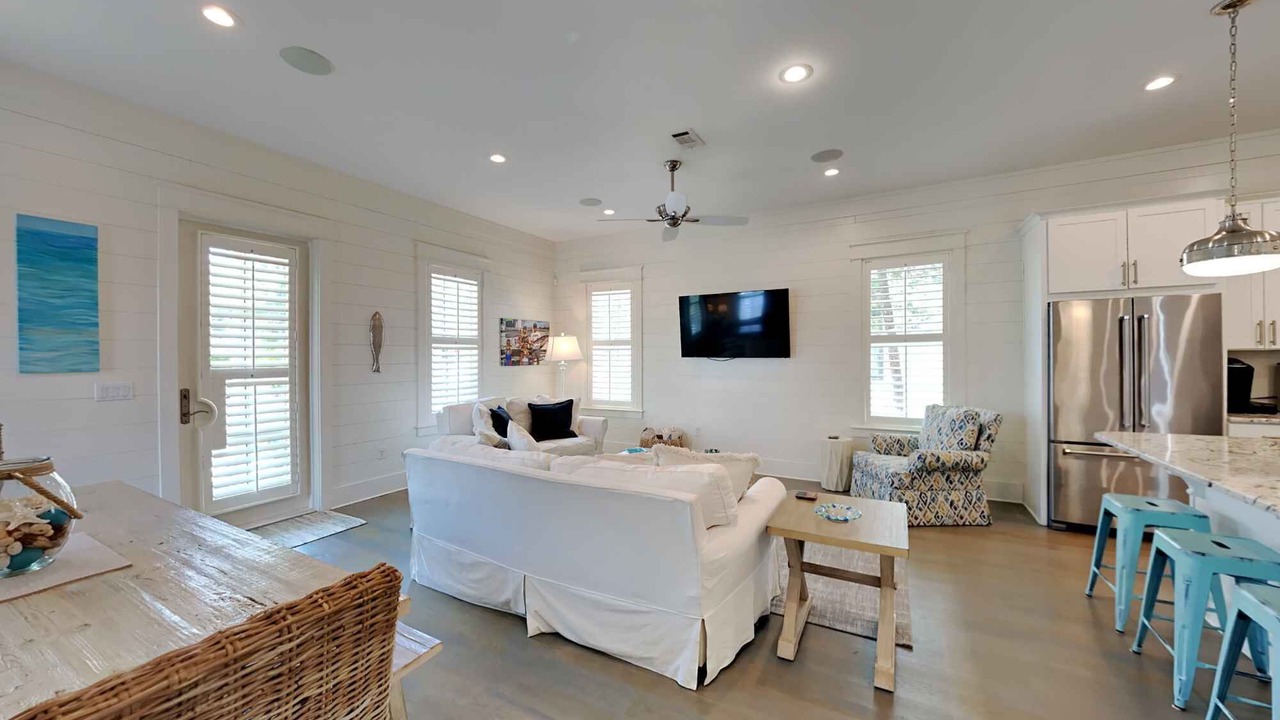 Photo of Livingroom in Lakeside at Blue Mountain Beach