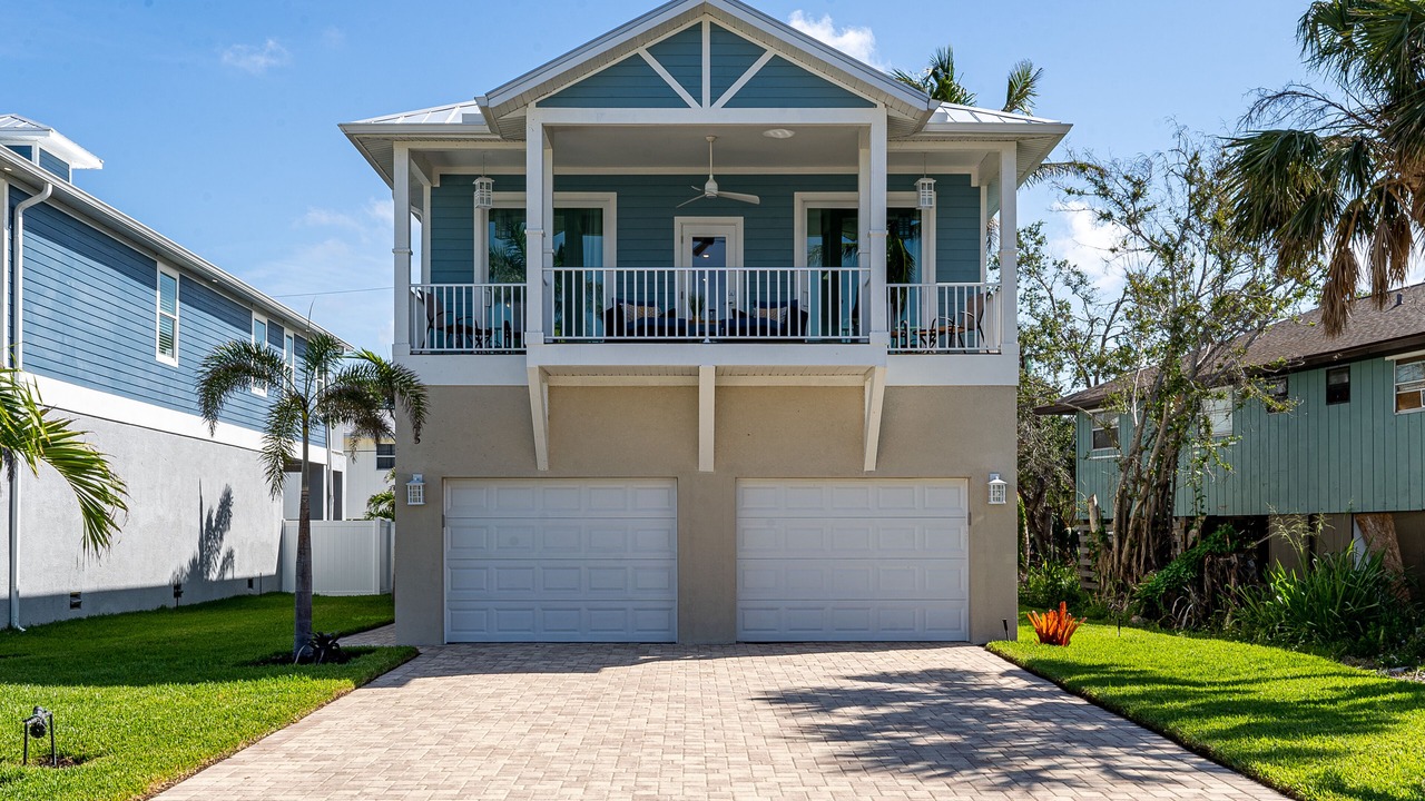 Photo of Outdoor in Mid Island