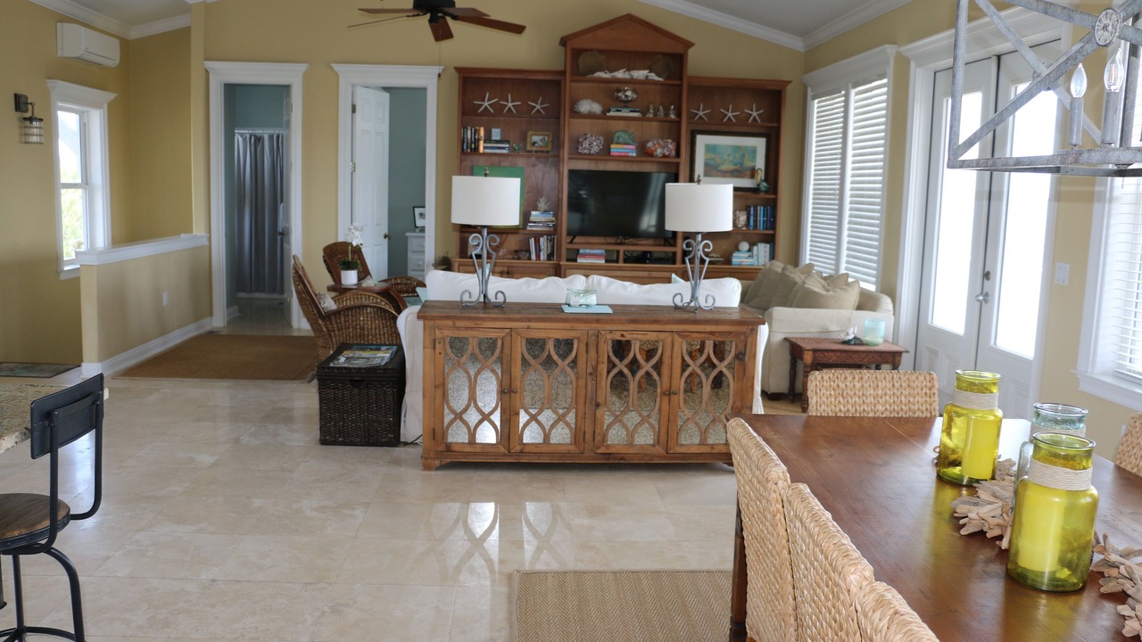 Photo of Livingroom in Gulf Trace