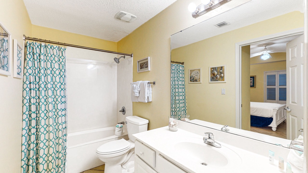 Photo of Bathroom in Navarre Beach